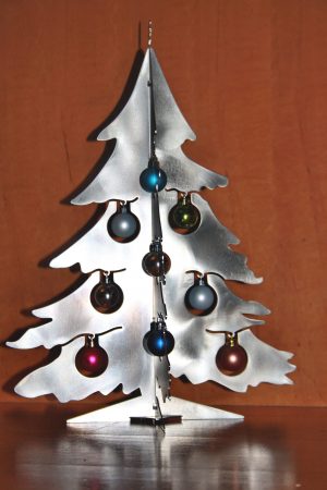 Weihnachtsbaum aus Edelstahl