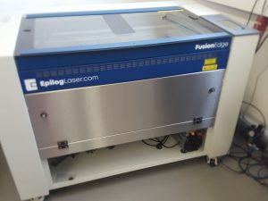 Klapptür für Lasermaschine Epilog Edge 36